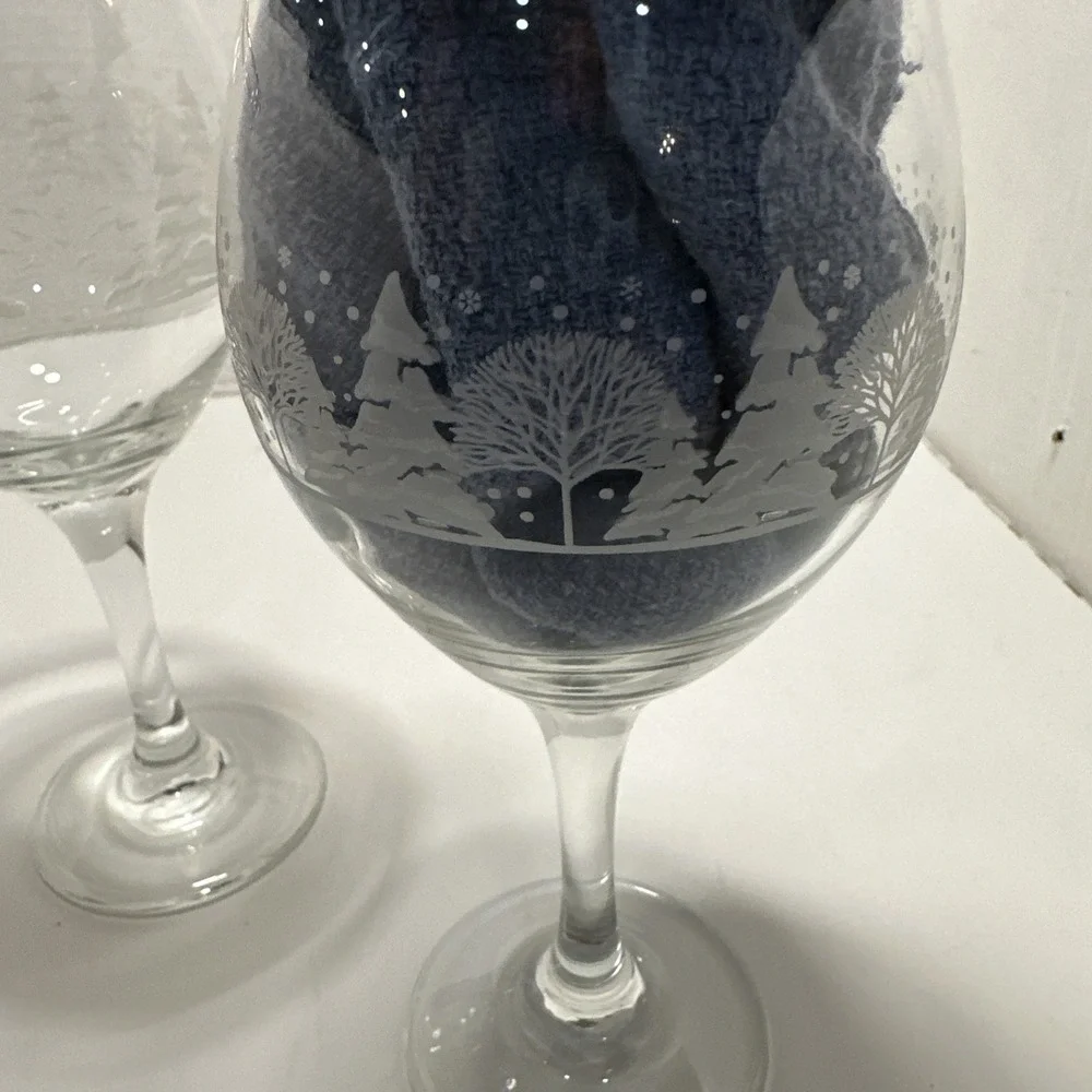 Christmas‎ Etched Crystal Glass Wine Water Stemware Gold Rimmed Glasses-Set of 2